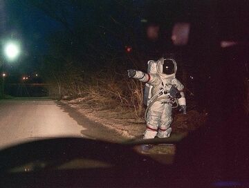 Autostopem przez galaktykę