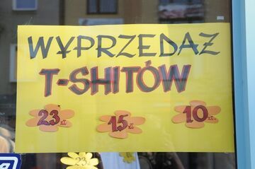 "WYPRZEDAŻ T-SHITÓW"