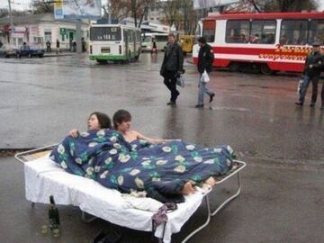 Kochanie, chyba zaspaliśmy...