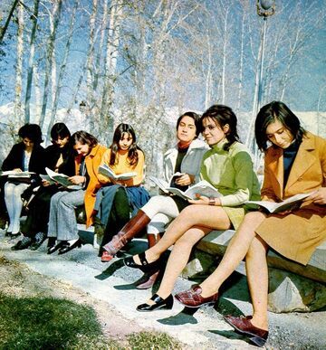 Irańskie studentki (rok. 1970)