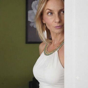 Urocza MILF 382