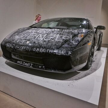 W jednym z muzeów w Danii można podrapać po Lamborghini