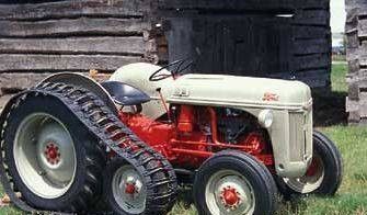 ciągnik na gąsienicach