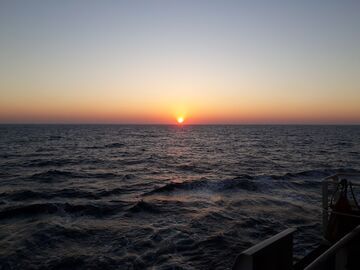 Ostatni zachód słońca 2022 na oceanie Indyjskim