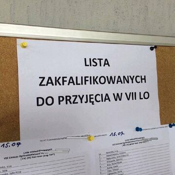 Jakie trzeba mieć "kfalifikacje" żeby tam nauczać