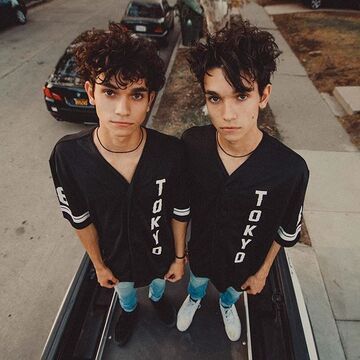 Lustrzane odbicie. Rozdział 1