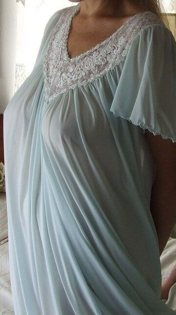 Z pamiętnika... w prześwitującej koszulce na wycieczce