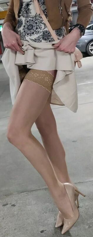 Autoparking podziemny. Marta i mafiozo