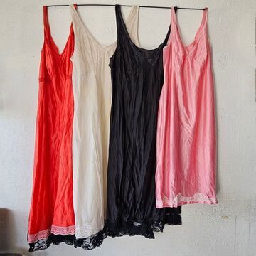 Wizyta w sklepie z damską bielizną.