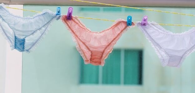 Prezydent miasta chce zdjęcia "gaci" z balkonów