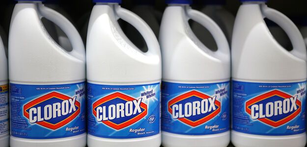 W Anglii rodzice podają dzieciom wybielacz „aby wyleczyć autyzm”