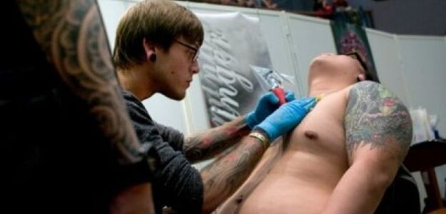 Nadchodzi czas praktycznych tatuaży