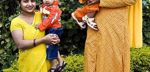 Najwyższa kobieta ma metrowe niemowlę