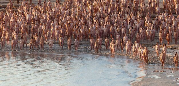 2,5 tys. ludzi pozowało nago do zdjęcia