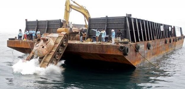 Zardzewiałe czołgi wspomagają ekosystem