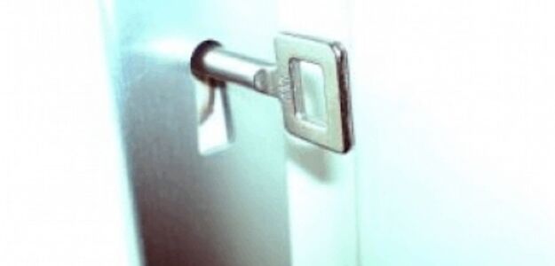 68-latka zatrzasnęła się na Święta w pracy