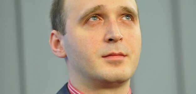 Poseł oddawał mocz na starówce. Policjantom pokazał... penisa