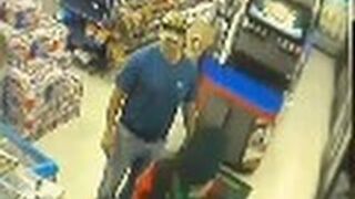 Niedoszły rabuś trafił na strażaka w sklepie