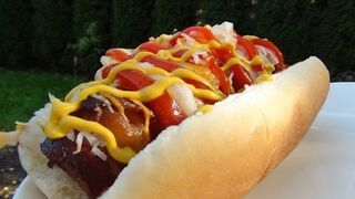 Cheesy Becon Burger Dogs w wykonaniu Kwasiora