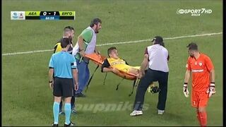 Fatalna interwencja sanitariuszy podczas meczu