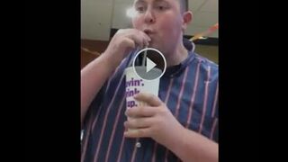 Dubstep na kubeczku w McDonalds