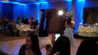 Niefortunne wejście na weselu