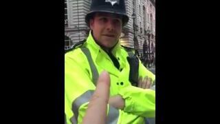 Brytyjska policja to najbardziej wyluzowana policja na świecie