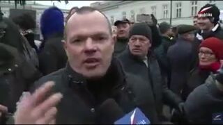 "Masz 100,  za te twoją gadkę konfidencie!"