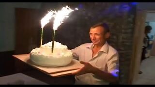 Taka wpadka z tortem na Weselu!