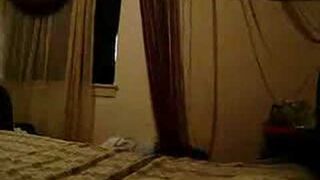 Jak przestraszyć śpiącą mamę