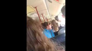 Histeryczka w autobusie bez biletu. "Ja muszę tu wysiąść!"