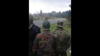 Rzut granatem na poligonie