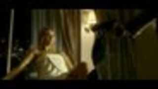 Jak najlepiej założyć stanik?