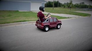 Silnik od kosiarki w dziecięcym samochodziku