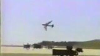 Niesamowite nagranie kraksy samolotu