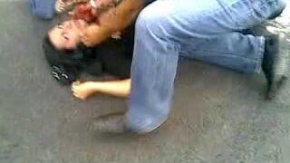 Iranka umiera przed kamerą.