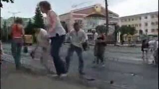 Jak się kładzie asfalt w Rosji