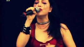 Evanescence . Taking Over Me - Fallen Live 2003