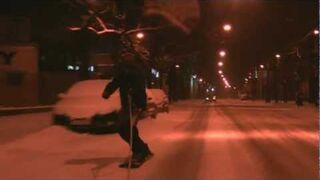 Snowboardzista zawstydził drogowców