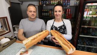 Kraków: Półmetrowe hot dogi z "leszczyńską"