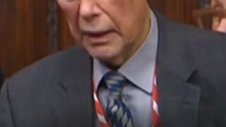 Lord Mackenzie o kradzieży karty kredytowej swojej żony