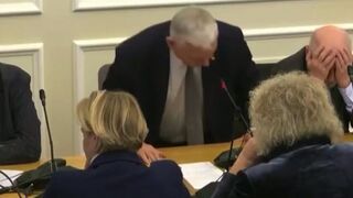 "Opuszczam tą komisje, z debilami pracować nie można"