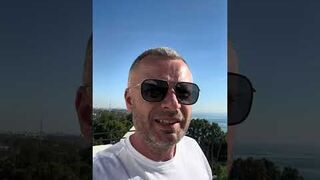 Kobieta uderzyła go talerzem