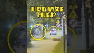 Uliczny wyścig radiowozów? 🚓 Jeden z policjantów aż spalił gumę 🛞💨