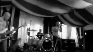 Red Hot Chili Peppers - Under the Bridge