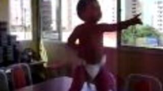 Baby Samba Dance!