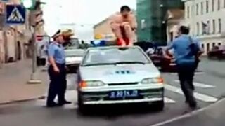 Golas vs. policjanci