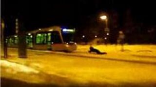 Na sankach za tramwajem