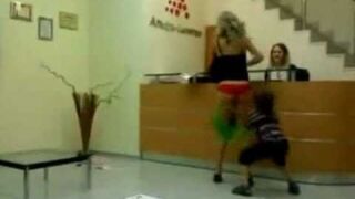 Z rozwydrzonym dzieckiem do biura- Taking your adhd kid to meeting