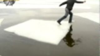 FAIL'S WORLD : Ice Crossing Fail